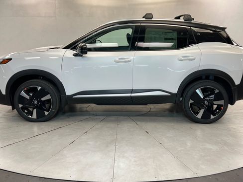 New 2026 Nissan Kicks SR w/ Cold Weather Package image 2