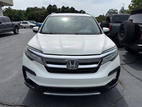 Used 2019 Honda Pilot Touring image 3