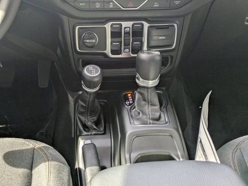 New 2026 Jeep Gladiator Sport image 17