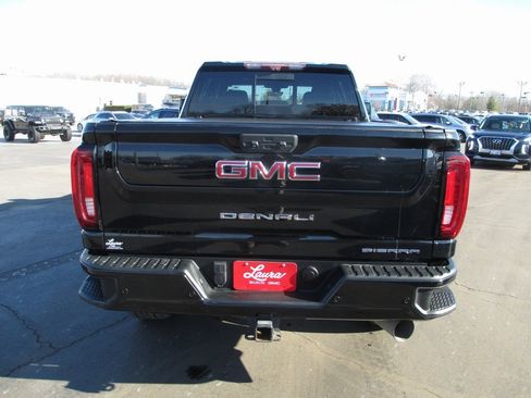 Used 2021 GMC Sierra 3500 Denali w/ Denali Black Diamond Edition image 5