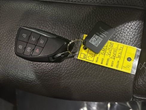 Used 2021 GMC Yukon Denali w/ Denali Ultimate Package image 32