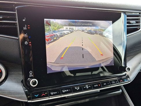 Used 2023 Jeep Wagoneer L Series II image 22