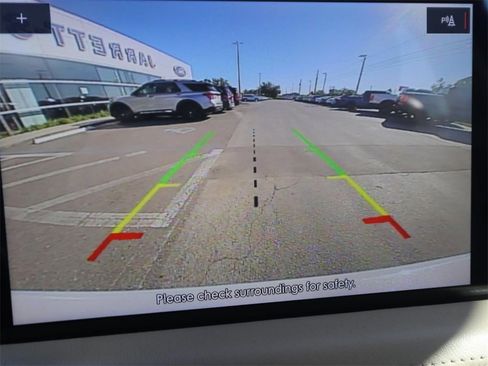 Used 2021 Lincoln Nautilus FWD w/ Equipment Group 101A image 4