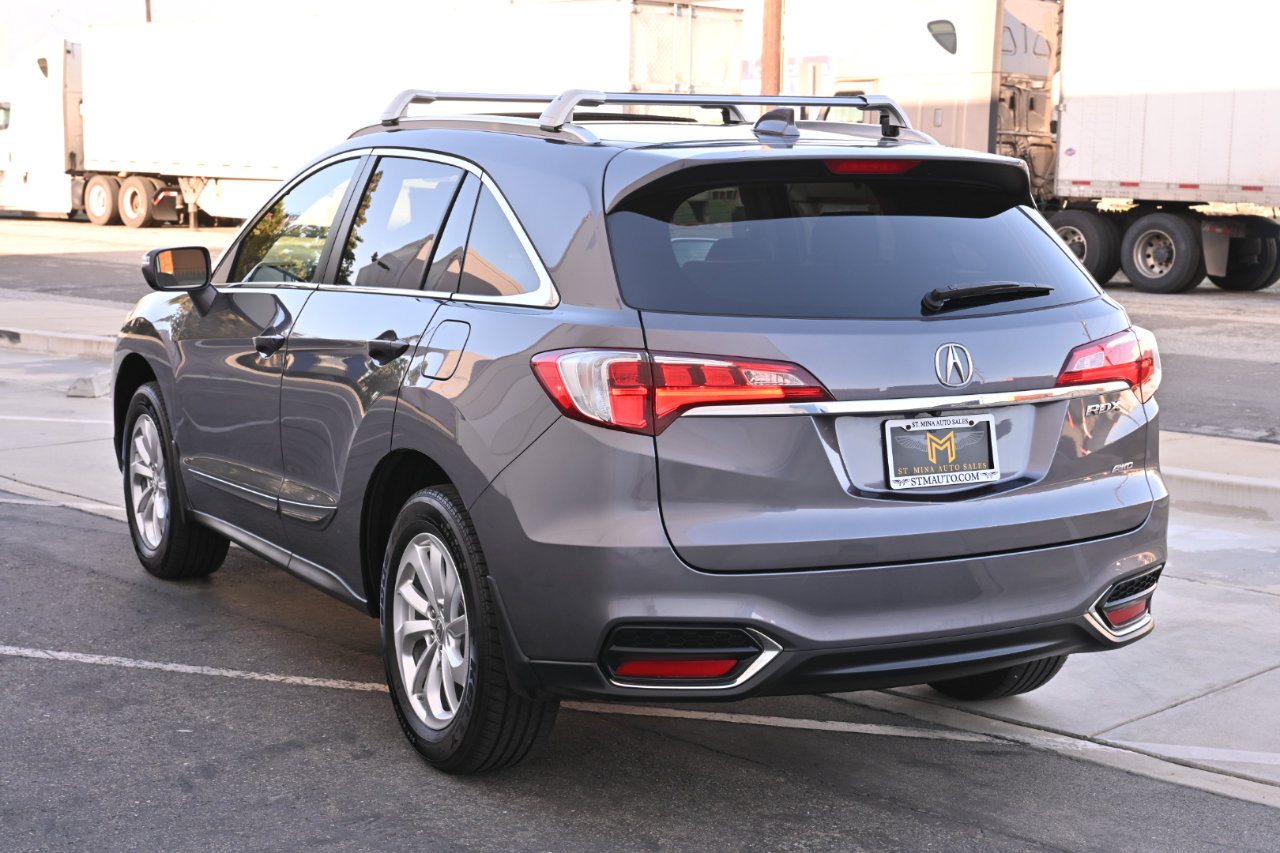 Used 2018 Acura RDX w/ Tech & AcuraWatch Plus Pack AWD/4WD image 4