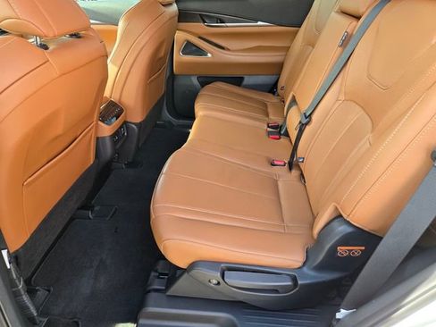 Used 2024 INFINITI QX60 Sensory w/ Vision Package AWD/4WD image 14