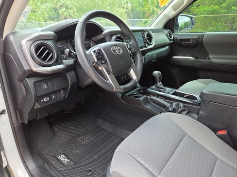 Used 2023 Toyota Tacoma SR5 w/ Technology Package AWD/4WD image 25