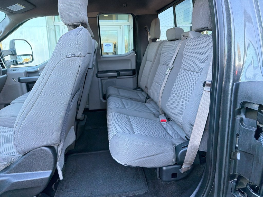 Used 2017 Ford F150 XLT w/ Equipment Group 302A Luxury AWD/4WD image 21