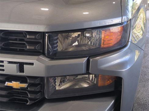 Used 2020 Chevrolet Silverado 1500 Custom w/ Custom Convenience Package image 10