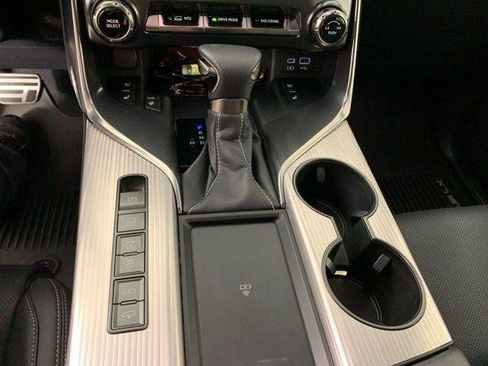 Used 2024 Lexus LX 600 F Sport image 11