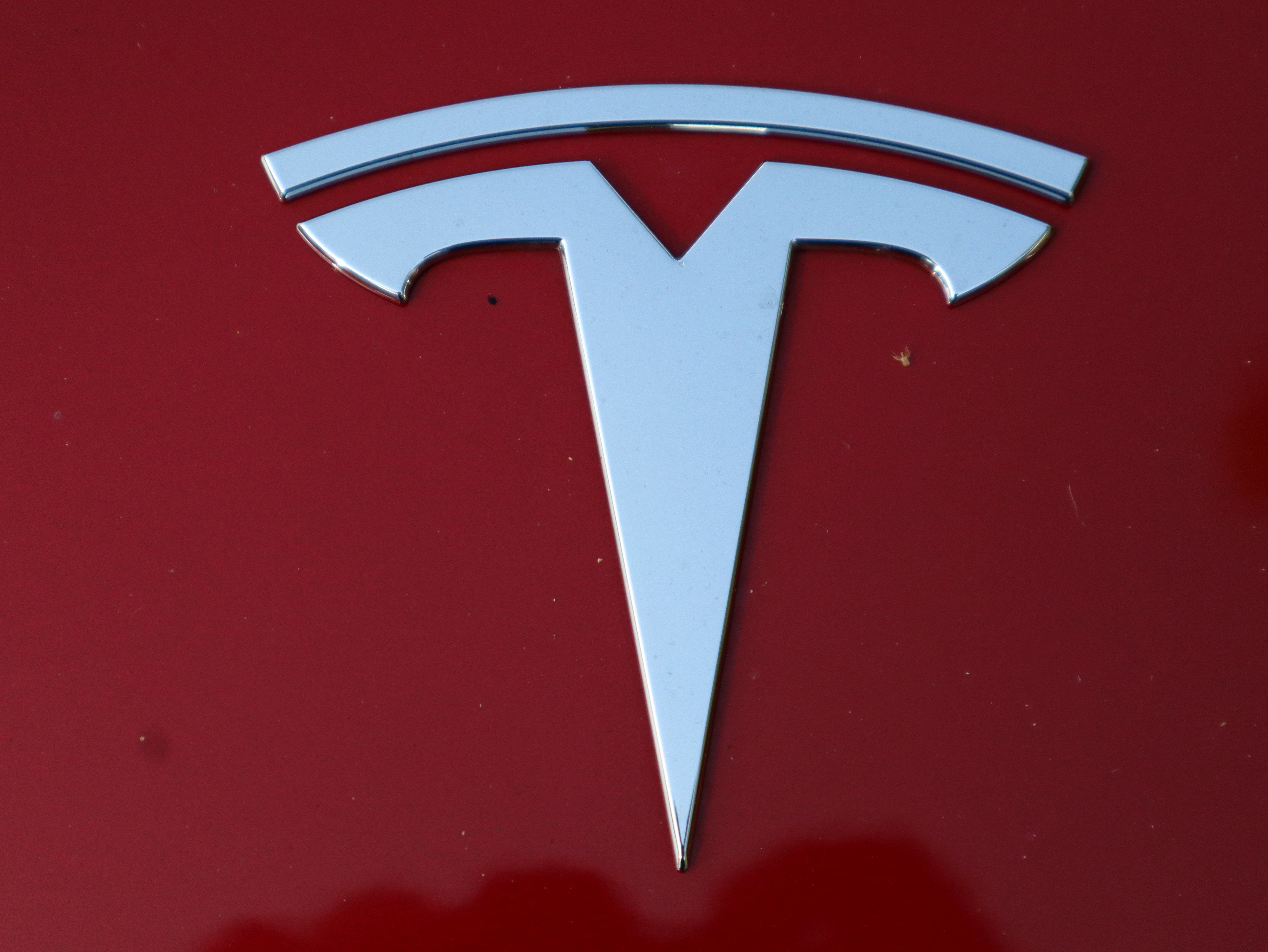 Used 2021 Tesla Model Y Long Range AWD/4WD image 48