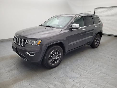 Used 2021 Jeep Grand Cherokee Limited w/ Luxury Group II image 2