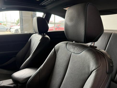 Used 2018 BMW M2 w/ Executive Package RWD image 10