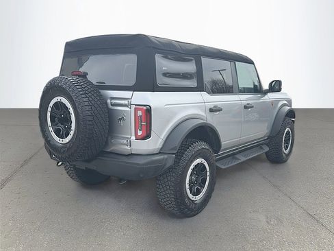 Used 2024 Ford Bronco Badlands image 4