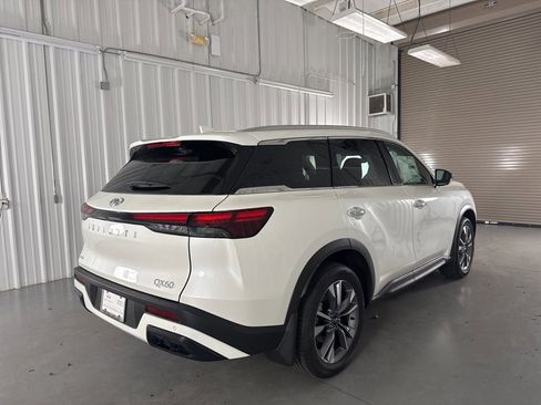 Certified 2025 INFINITI QX60 Luxe image 7