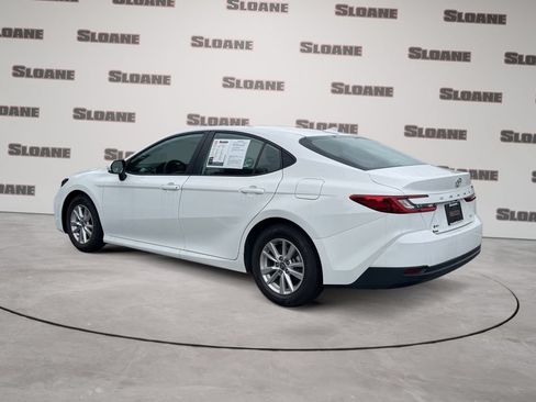 Used 2025 Toyota Camry LE w/ Convenience Package FWD image 3