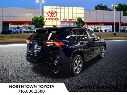 Used 2022 Toyota RAV4 SE image 27