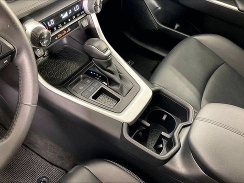 Used 2024 Toyota RAV4 XLE Premium FWD image 17