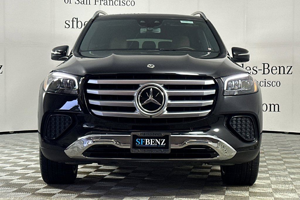 Certified 2026 Mercedes-Benz GLS 450 4MATIC image 10
