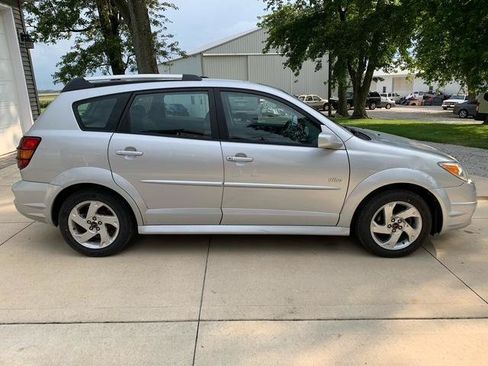 Used 2006 Pontiac Vibe w/ Sport Package FWD image 7