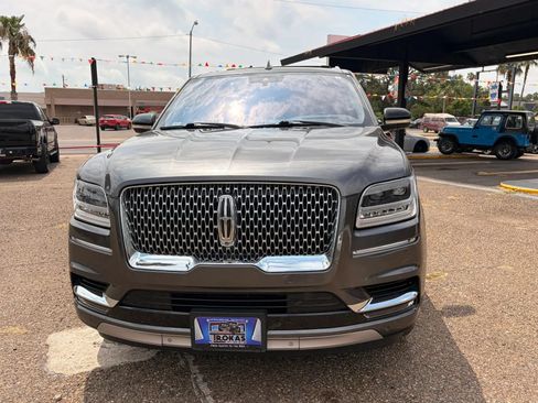 Used 2018 Lincoln Navigator Reserve w/ Technology Package AWD/4WD image 15