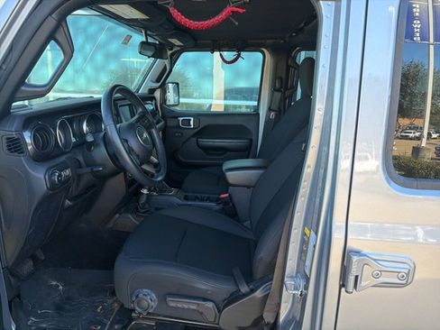 Used 2021 Jeep Wrangler Unlimited Sport image 8