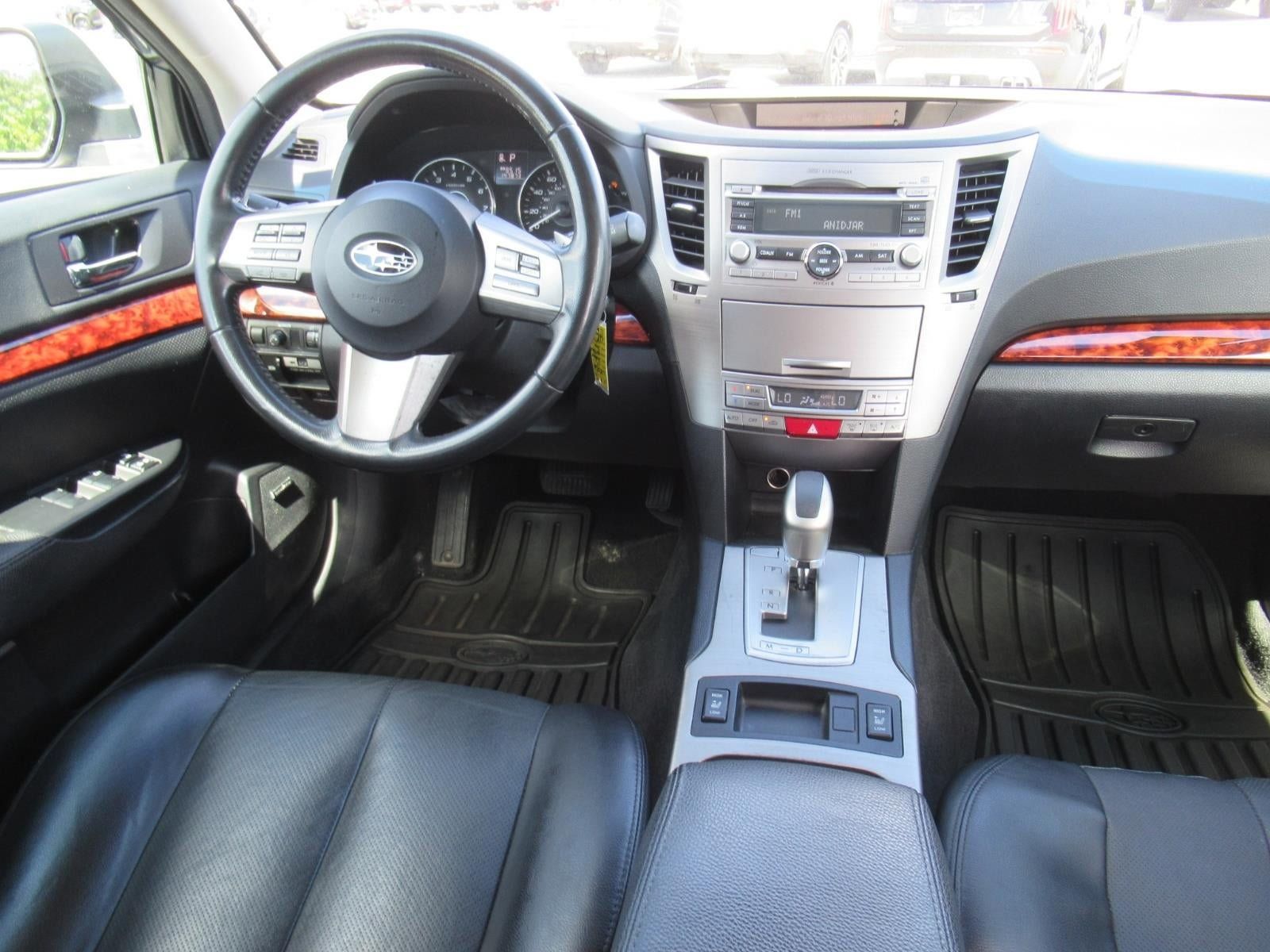 Used 2011 Subaru Outback 2.5i Limited AWD/4WD image 13