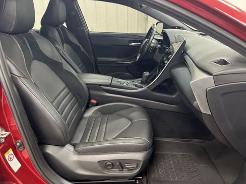 Used 2019 Toyota Avalon Touring w/ Advanced Safety Package FWD image 22