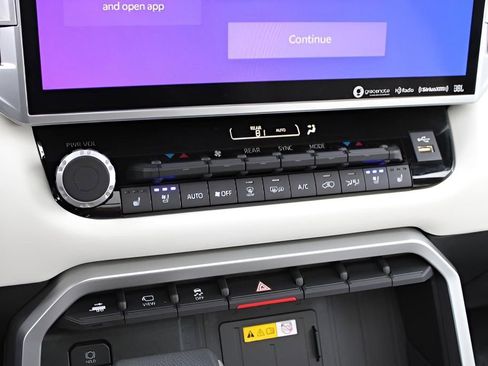 Used 2023 Toyota Sequoia Capstone image 13