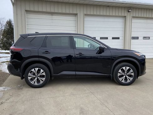 Used 2021 Nissan Rogue SV image 7