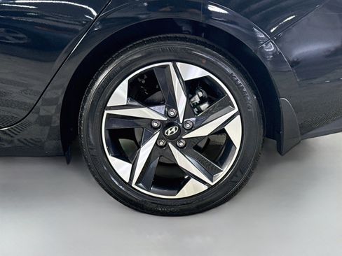 Used 2023 Hyundai Elantra SEL w/ Convenience Package FWD image 37