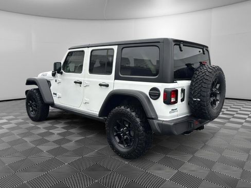 Used 2025 Jeep Wrangler Willys image 3