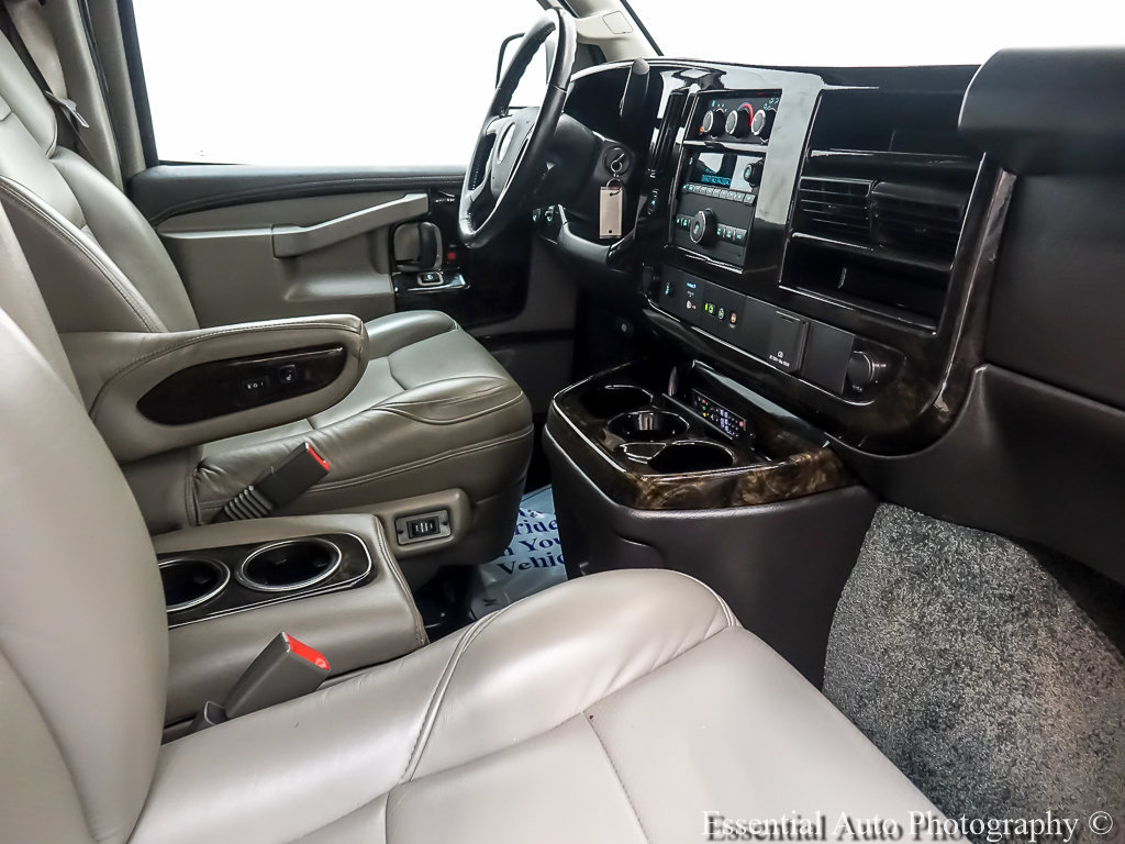 Used 2023 Chevrolet Express 2500 RWD image 25