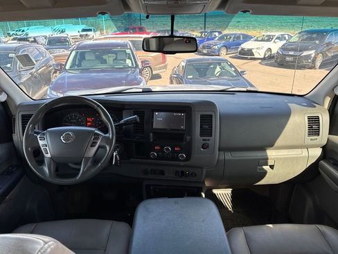 Used 2013 Nissan NV 3500 SL w/ Technology Pkg image 29