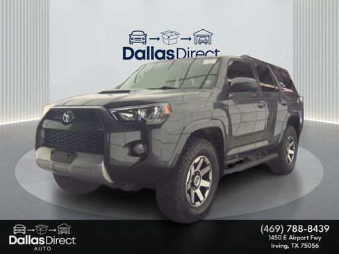Used 2019 Toyota 4Runner TRD Off-Road image 2