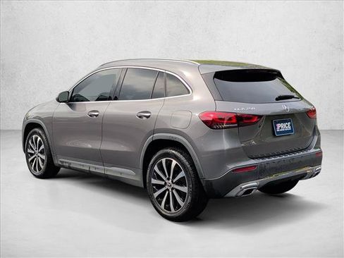 Used 2022 Mercedes-Benz GLA 250 w/ Premium Package Lite image 7