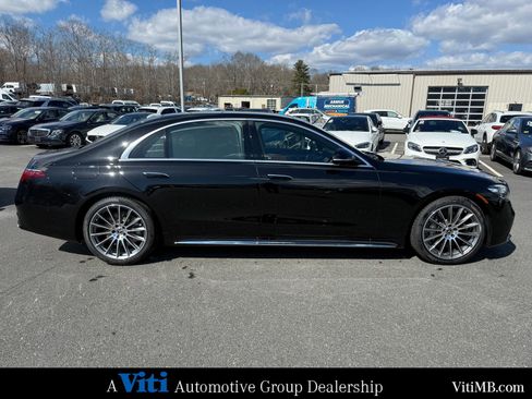 New 2026 Mercedes-Benz S 580 4MATIC Sedan image 9