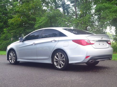 Used 2014 Hyundai Sonata SE w/ Premium Package 04 FWD image 3