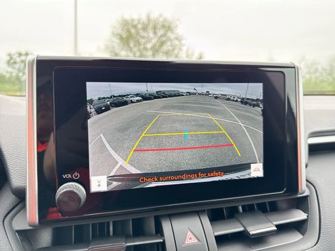 Certified 2025 Toyota RAV4 LE FWD image 22