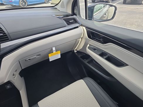 New 2026 Honda Odyssey Elite image 13