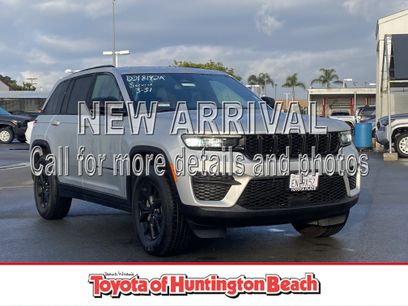 Used 2024 Jeep Grand Cherokee Altitude