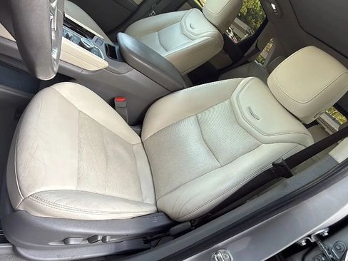 Used 2020 Cadillac XT5 Premium Luxury FWD image 12