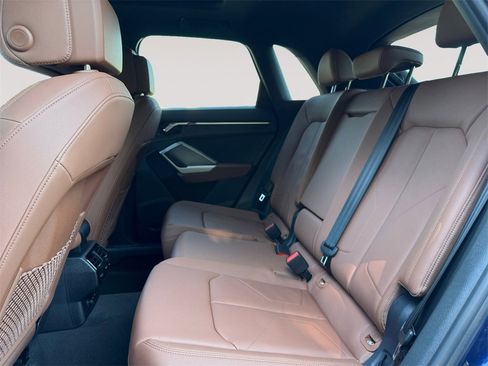 New 2025 Audi Q3 2.0T Premium image 13