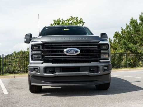 New 2026 Ford F250 Platinum w/ FX4 Off-Road Package AWD/4WD image 5