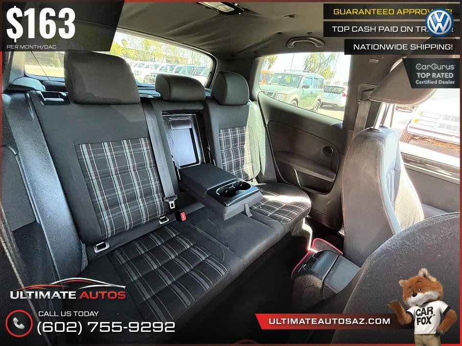 Used 2011 Volkswagen Golf 2-Door FWD image 12