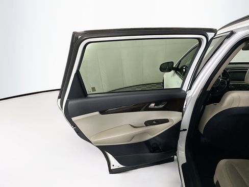 Used 2020 Kia Sorento S image 25