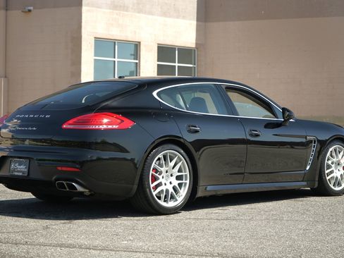 Used 2014 Porsche Panamera AWD/4WD image 4