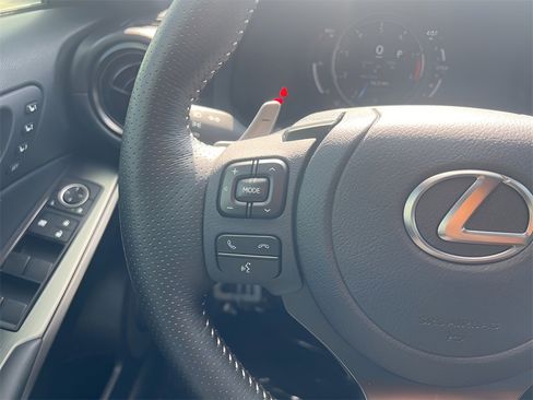 Used 2024 Lexus IS 500 image 16