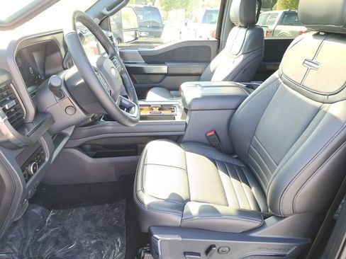 New 2026 Ford F250 Platinum w/ Tremor Off-Road Package image 19