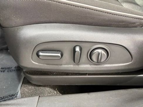 Used 2021 Chevrolet TrailBlazer LT w/ Driver Confidence Package image 12