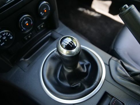 Used 2008 MAZDA MX-5 Miata Grand Touring w/ Premium Pkg RWD image 15